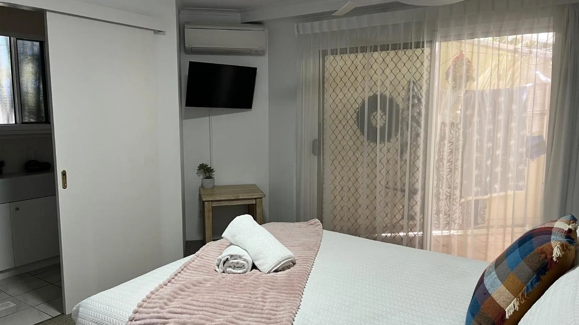 The Burlington Holiday Apartments Maroochydore Aparthotel