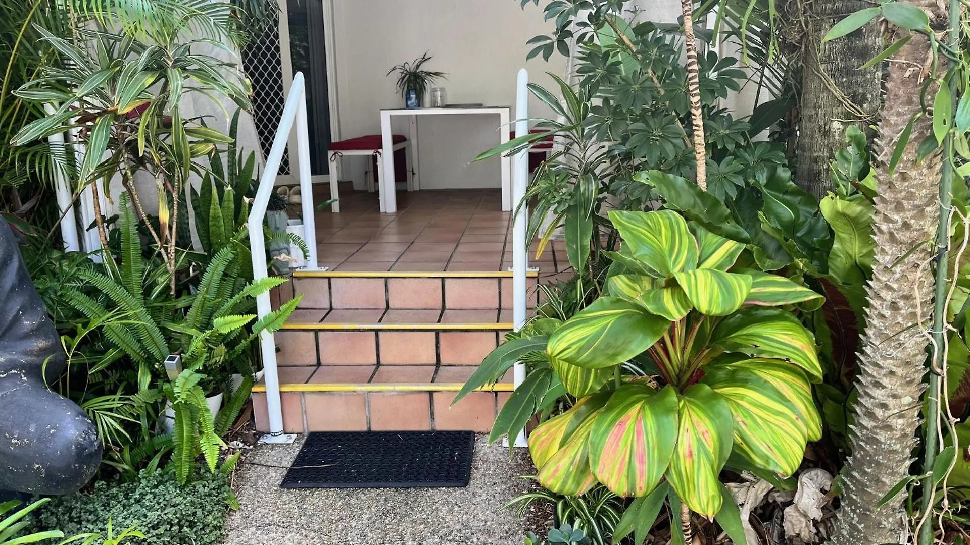 The Burlington Holiday Apartments Maroochydore 3*,  Australia